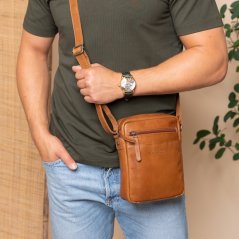 Kožená taška Chesterfield Laveno C48.138631 koňak