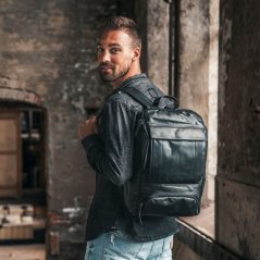 Kožený batoh Chesterfield Rich C58.015700 černý