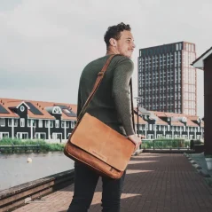 Taška na ntb Chesterfield Richard C48.055231 koňak